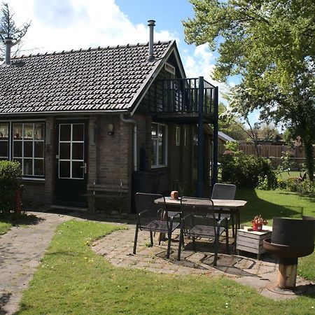 Small, cute&cozy little holiday home Hippolytushoef Zewnętrze zdjęcie