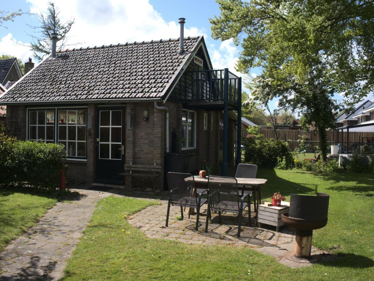 Small, cute&cozy little holiday home Hippolytushoef Zewnętrze zdjęcie